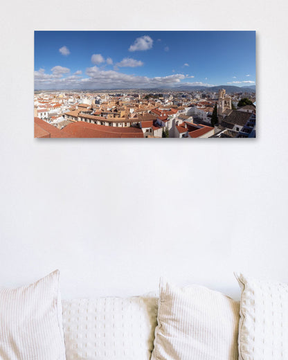 Vista panorÃ¡mica de la ciudad de JaÃ©n con un cielo nublado - @filmload