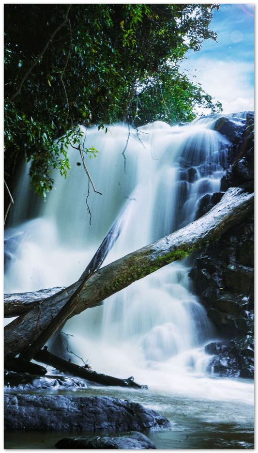 Natural Waterfall Photography - @ColorizeStudio