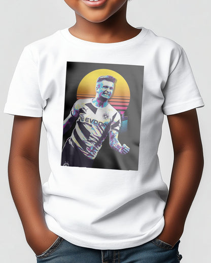 Tee Marco reus retro black background - @Sandy15